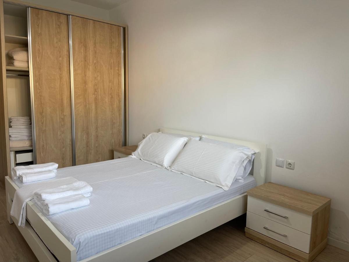 Garden Villa Apartments Sarandë Buitenkant foto