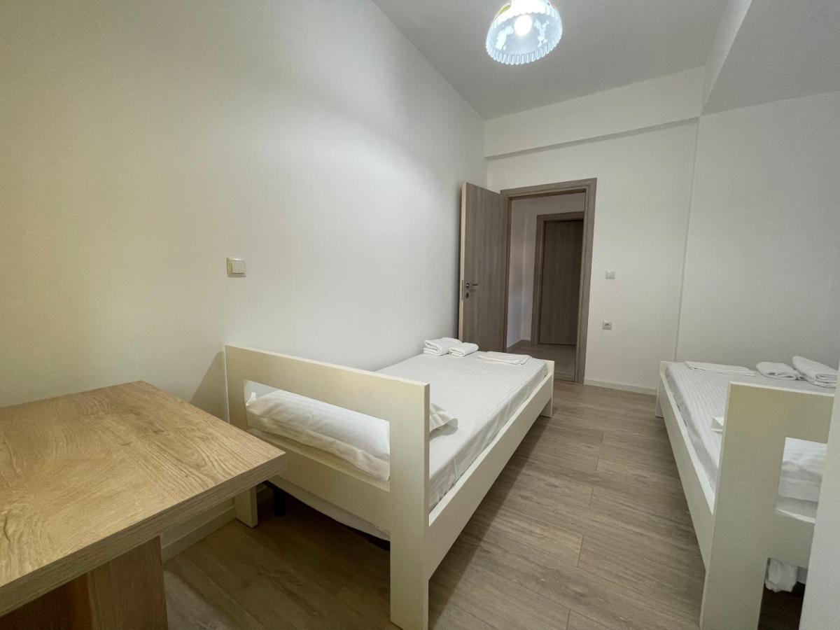 Garden Villa Apartments Sarandë Buitenkant foto
