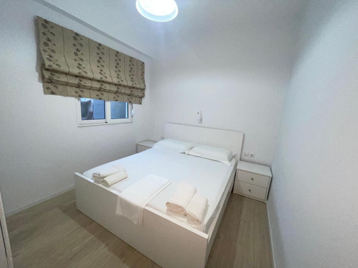 Garden Villa Apartments Sarandë Buitenkant foto