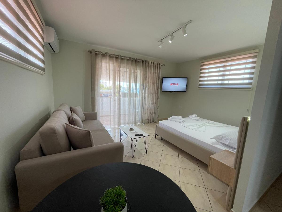 Garden Villa Apartments Sarandë Buitenkant foto