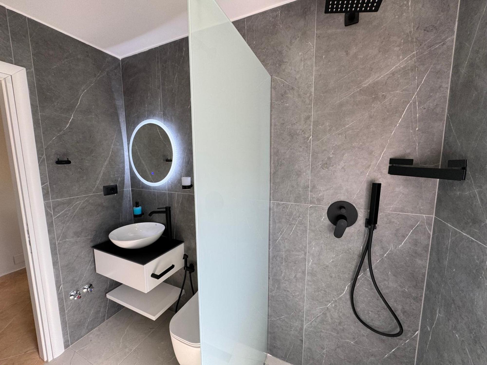 Garden Villa Apartments Sarandë Buitenkant foto